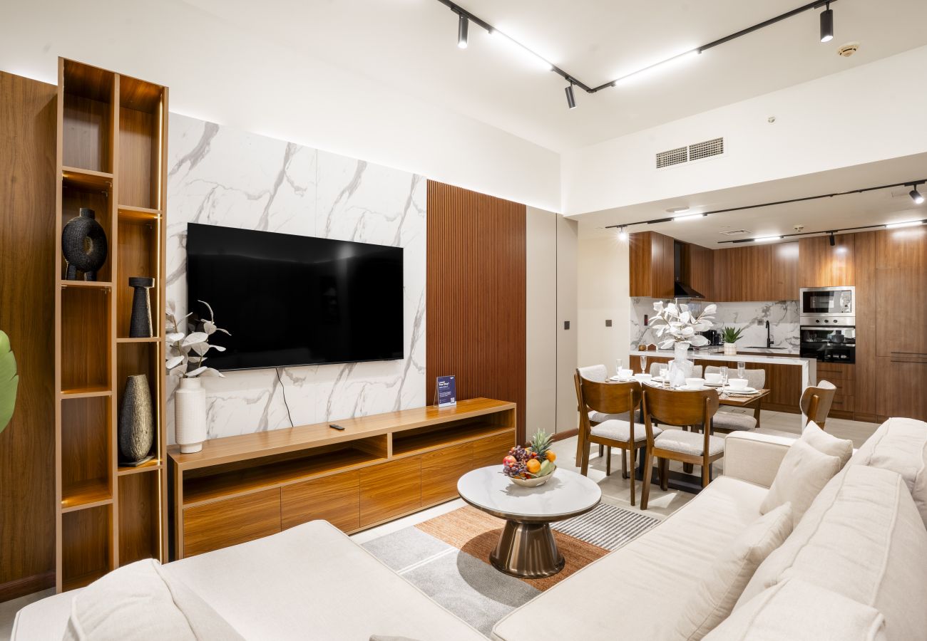 Apartment in Dubai - Dazzling 2BR Apt w/Beach Access at JBR