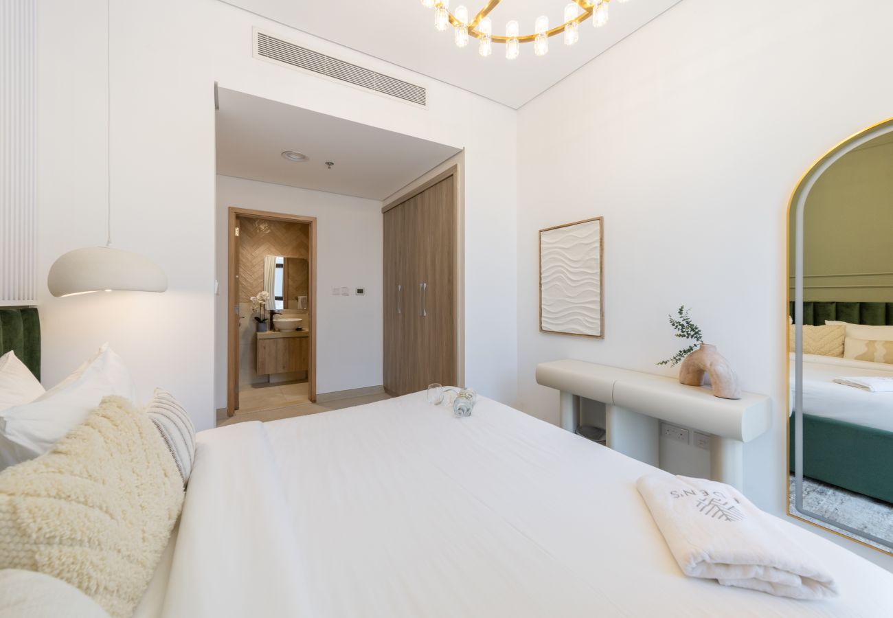 Apartment in Dubai - Chic 2BR Apt with Contemporary Design