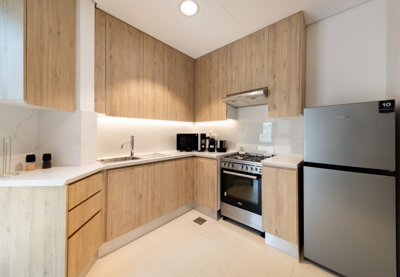 Apartment in Dubai - Chic 2BR Apt with Contemporary Design