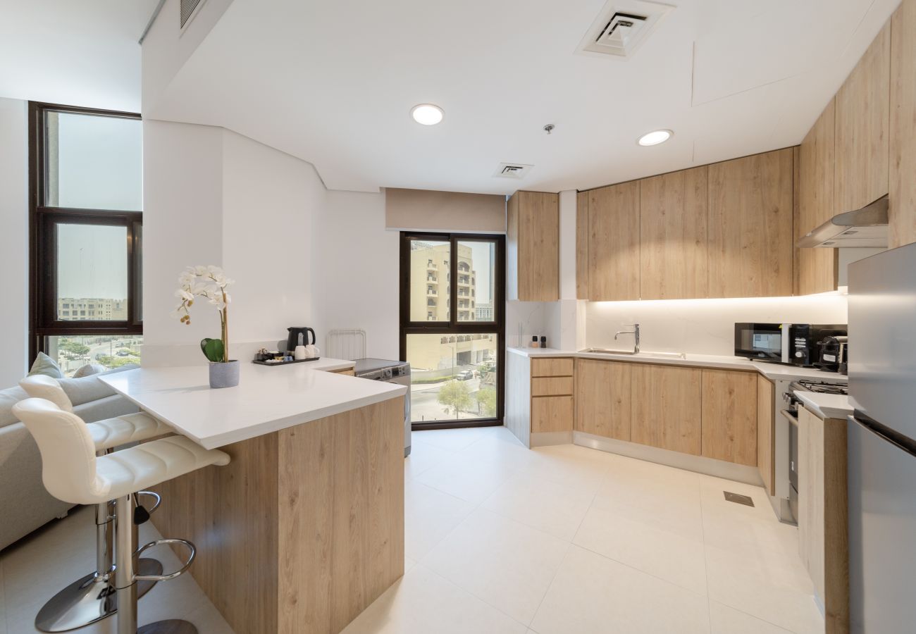 Apartment in Dubai - Chic 2BR Apt with Contemporary Design