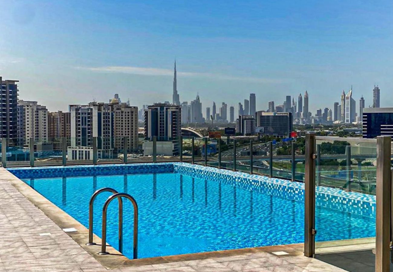 Apartment in Dubai - Chic 2BR Apt with Contemporary Design