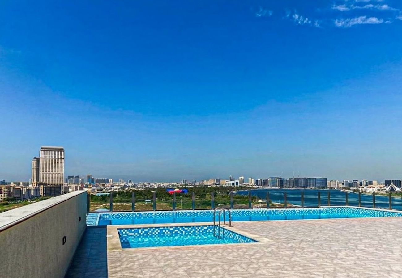 Apartment in Dubai - Chic 2BR Apt with Contemporary Design