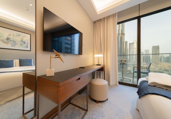 Apartment in Dubai - Lavish 2BR Apt w/ Burj Khalifa View Apartment in Dubai - Lavish 2BR Apt w/ Burj Khalifa View