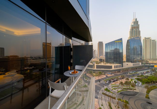 Apartment in Dubai - Lavish 2BR Apt w/ Burj Khalifa View Apartment in Dubai - Lavish 2BR Apt w/ Burj Khalifa View