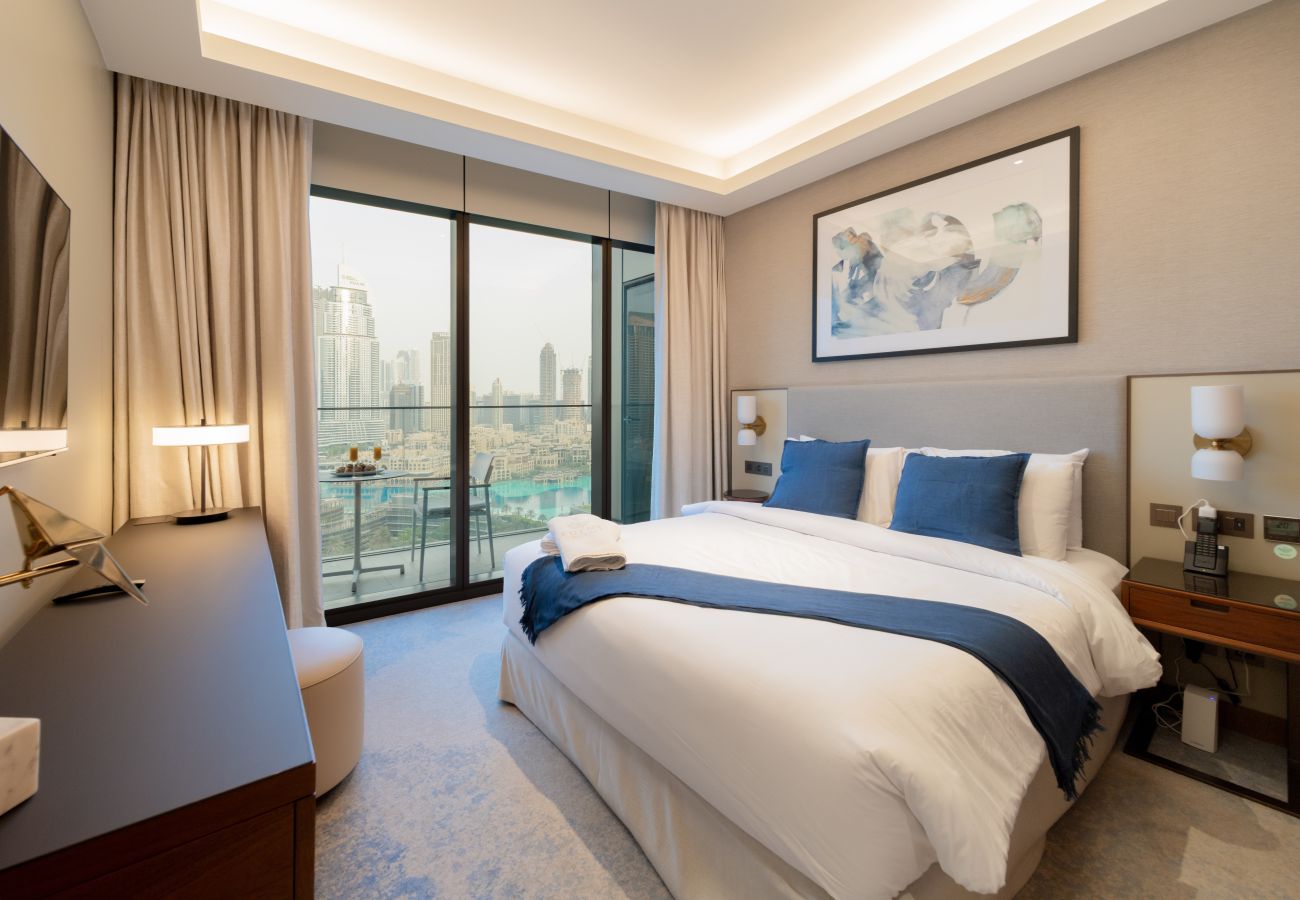 Apartment in Dubai - Lavish 2BR Apt w/ Burj Khalifa View