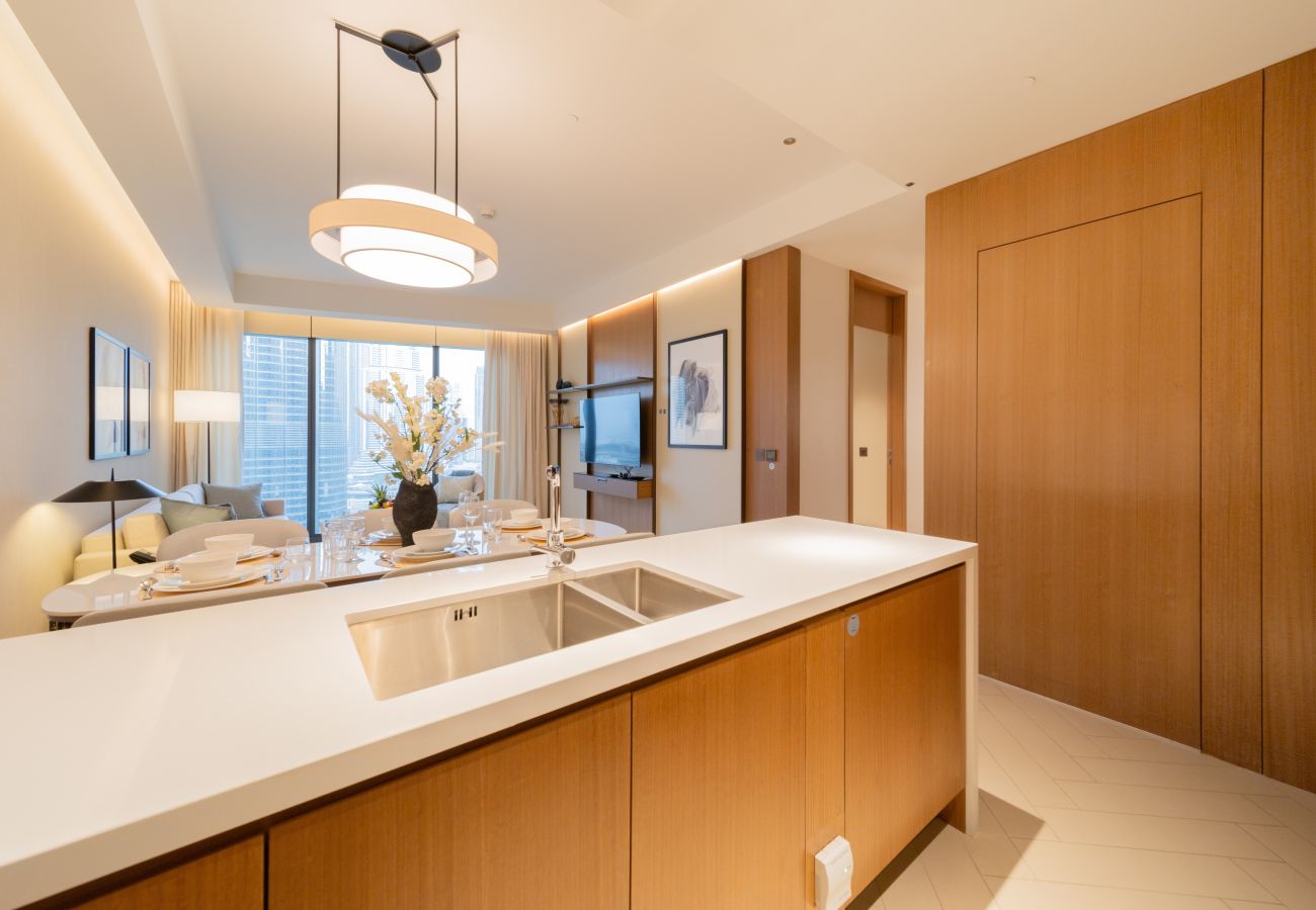 Apartment in Dubai - Lavish 2BR Apt w/ Burj Khalifa View
