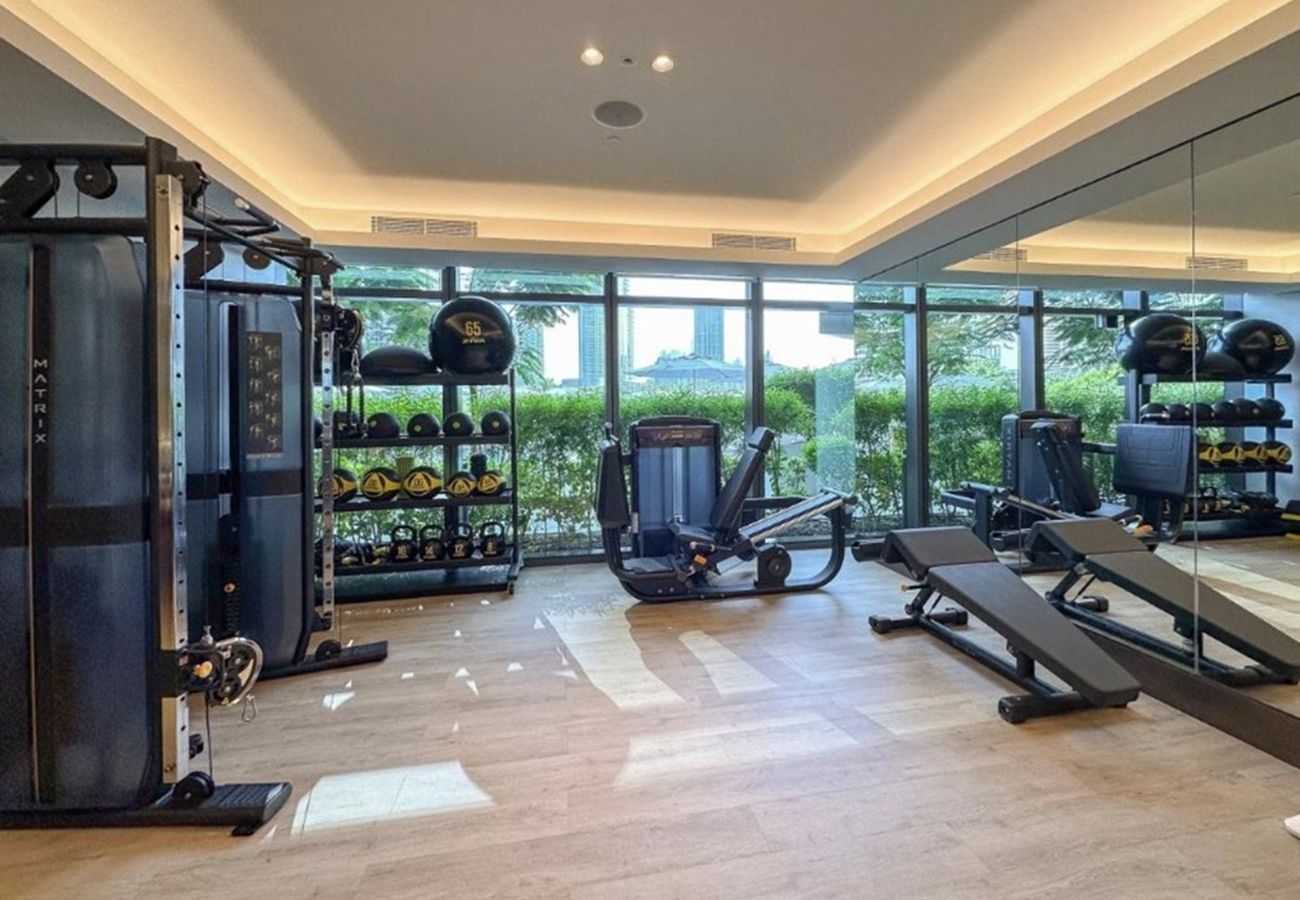 Apartment in Dubai - Lavish 2BR Apt w/ Burj Khalifa View