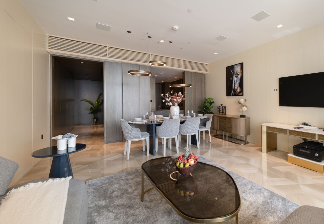 Apartment in Dubai - Tremendous 2BR Apt at FIVE Palm w/Sea View