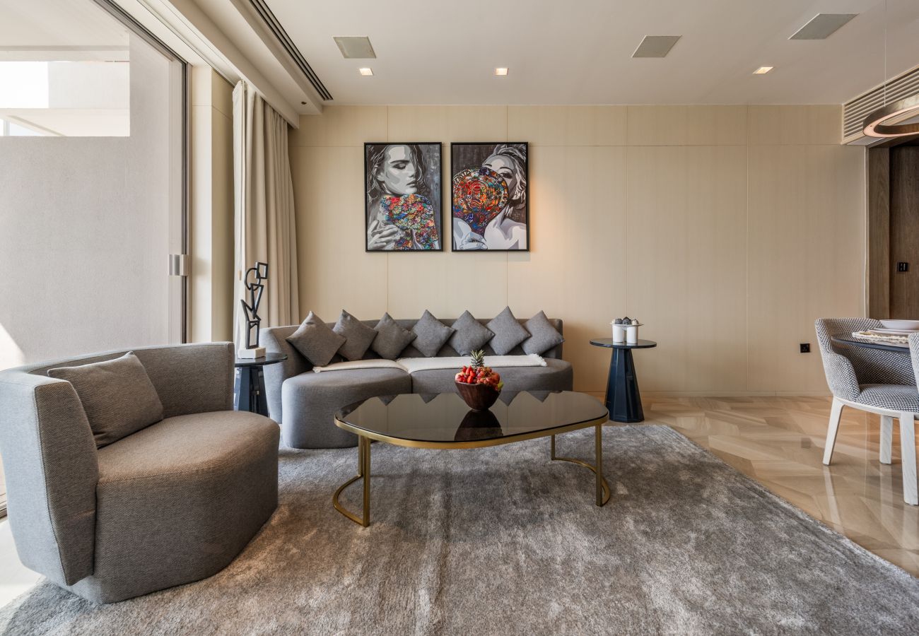 Apartment in Dubai - Tremendous 2BR Apt at FIVE Palm w/Sea View