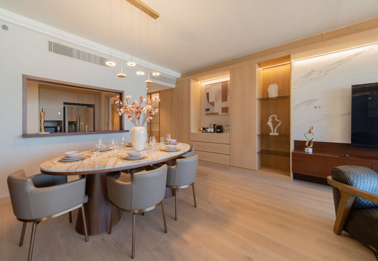 Apartment in Dubai - Stunning 3BR w/Burj Khalifa & Fountain View