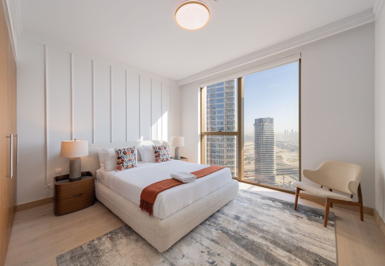 Apartment in Dubai - Stunning 3BR w/Burj Khalifa & Fountain View