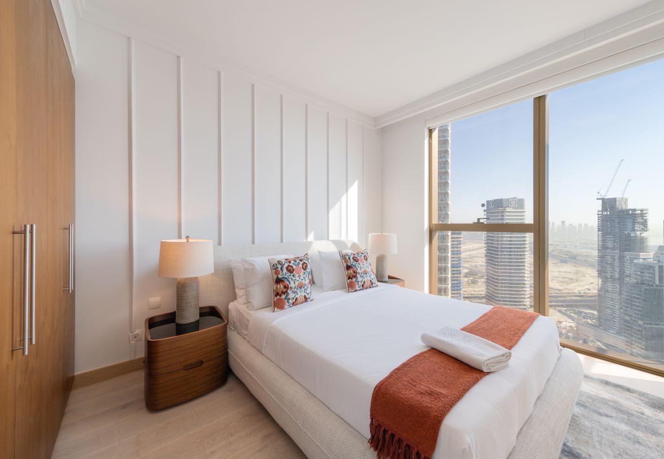 Apartment in Dubai - Stunning 3BR w/Burj Khalifa & Fountain View