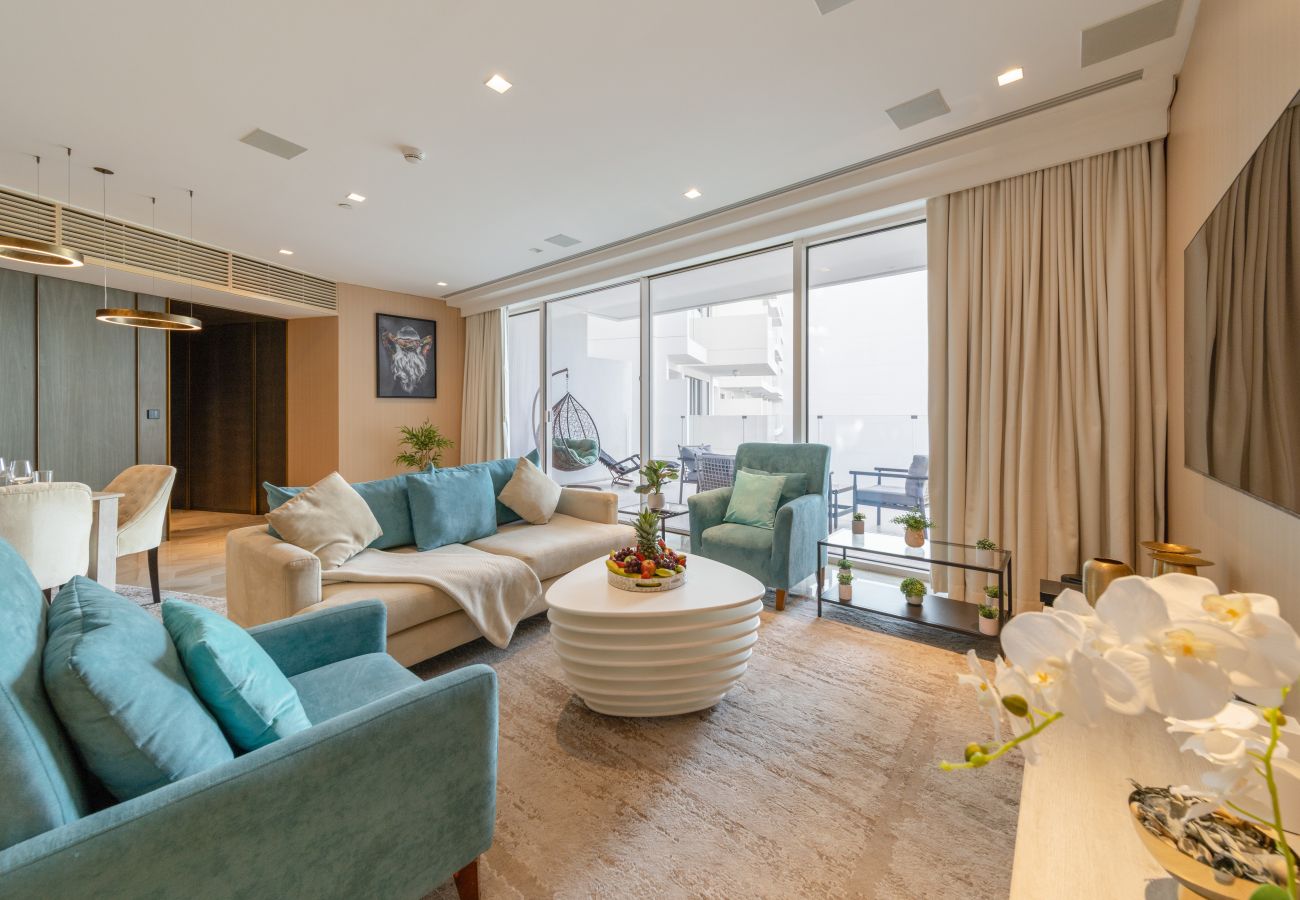 Apartment in Dubai - Luxurious Sea View Apt at FIVE Palm Jumeirah