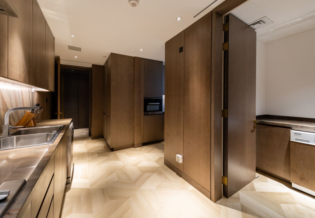 Apartment in Dubai - Luxurious Sea View Apt at FIVE Palm Jumeirah