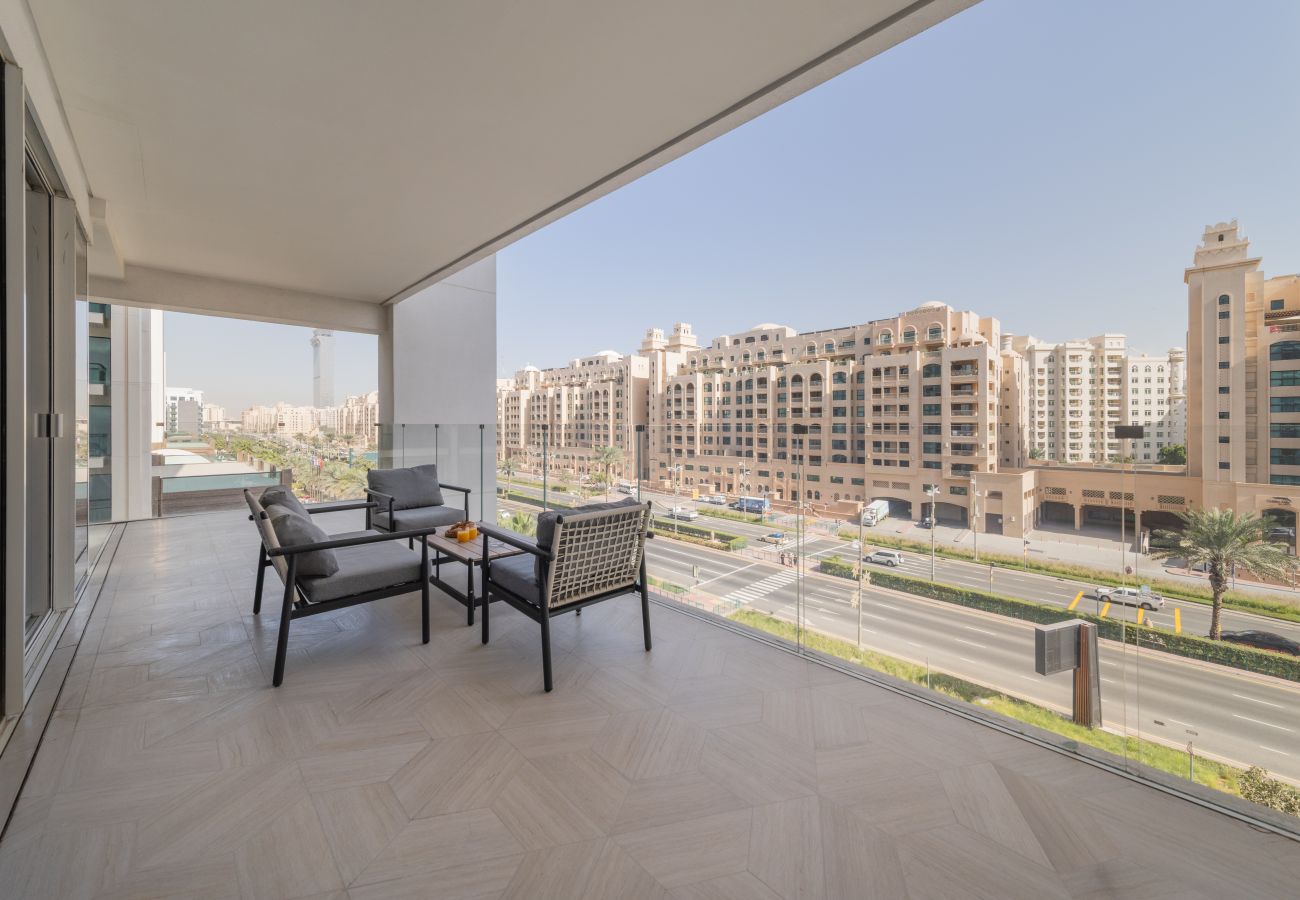 Apartment in Dubai - Luxurious Sea View Apt at FIVE Palm Jumeirah