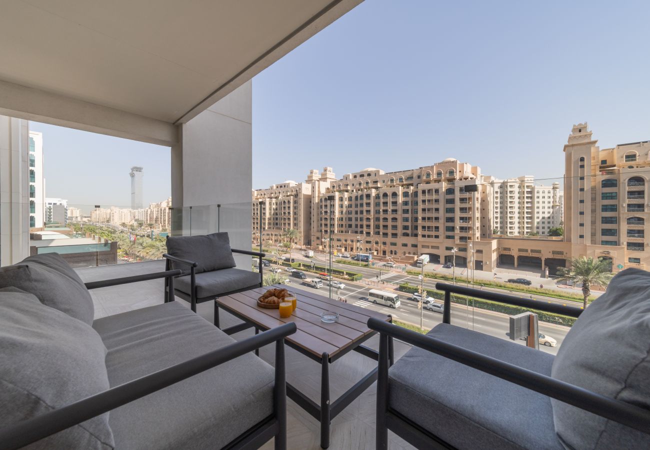 Apartment in Dubai - Luxurious Sea View Apt at FIVE Palm Jumeirah