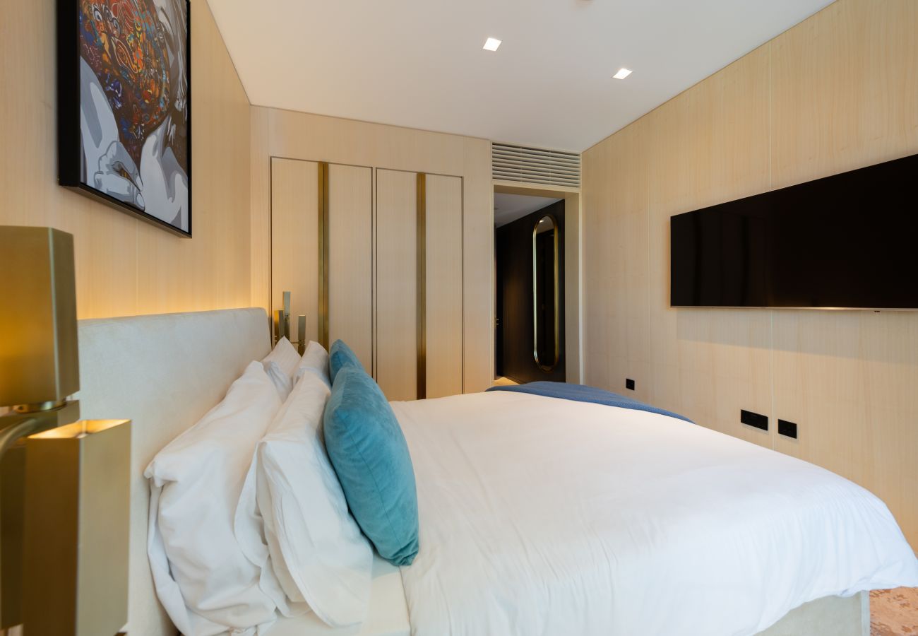 Apartment in Dubai - Luxurious Sea View Apt at FIVE Palm Jumeirah