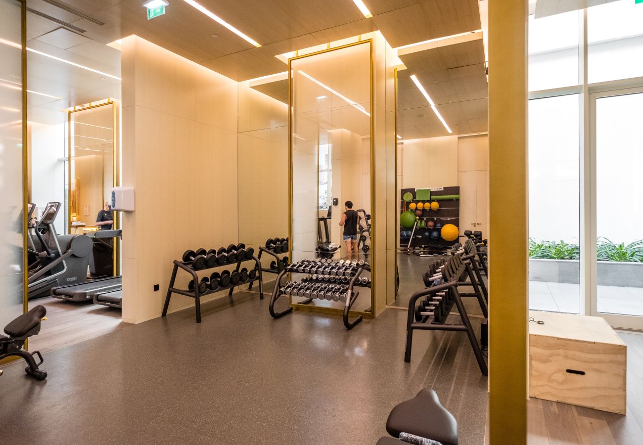 Apartment in Dubai - Luxurious Sea View Apt at FIVE Palm Jumeirah