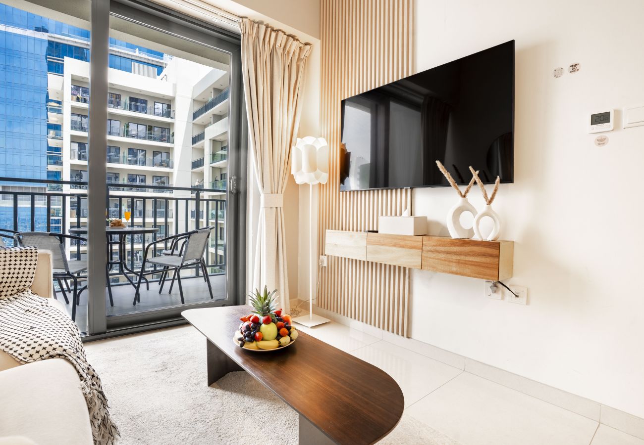 Apartment in Dubai - Spectacular 1BR Apt with Skyscrapers View