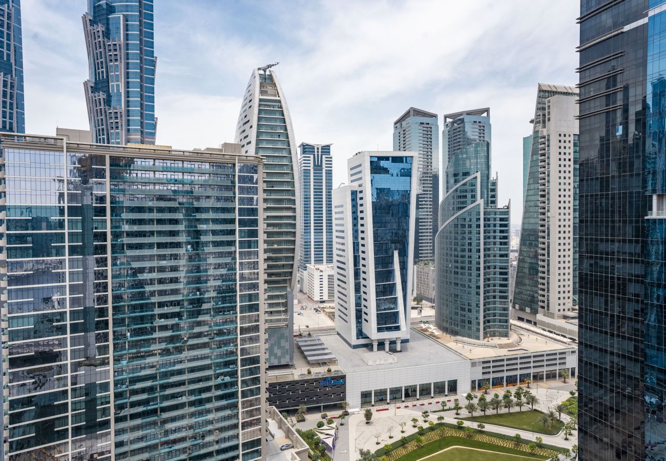 Apartment in Dubai - Spectacular 1BR Apt with Skyscrapers View