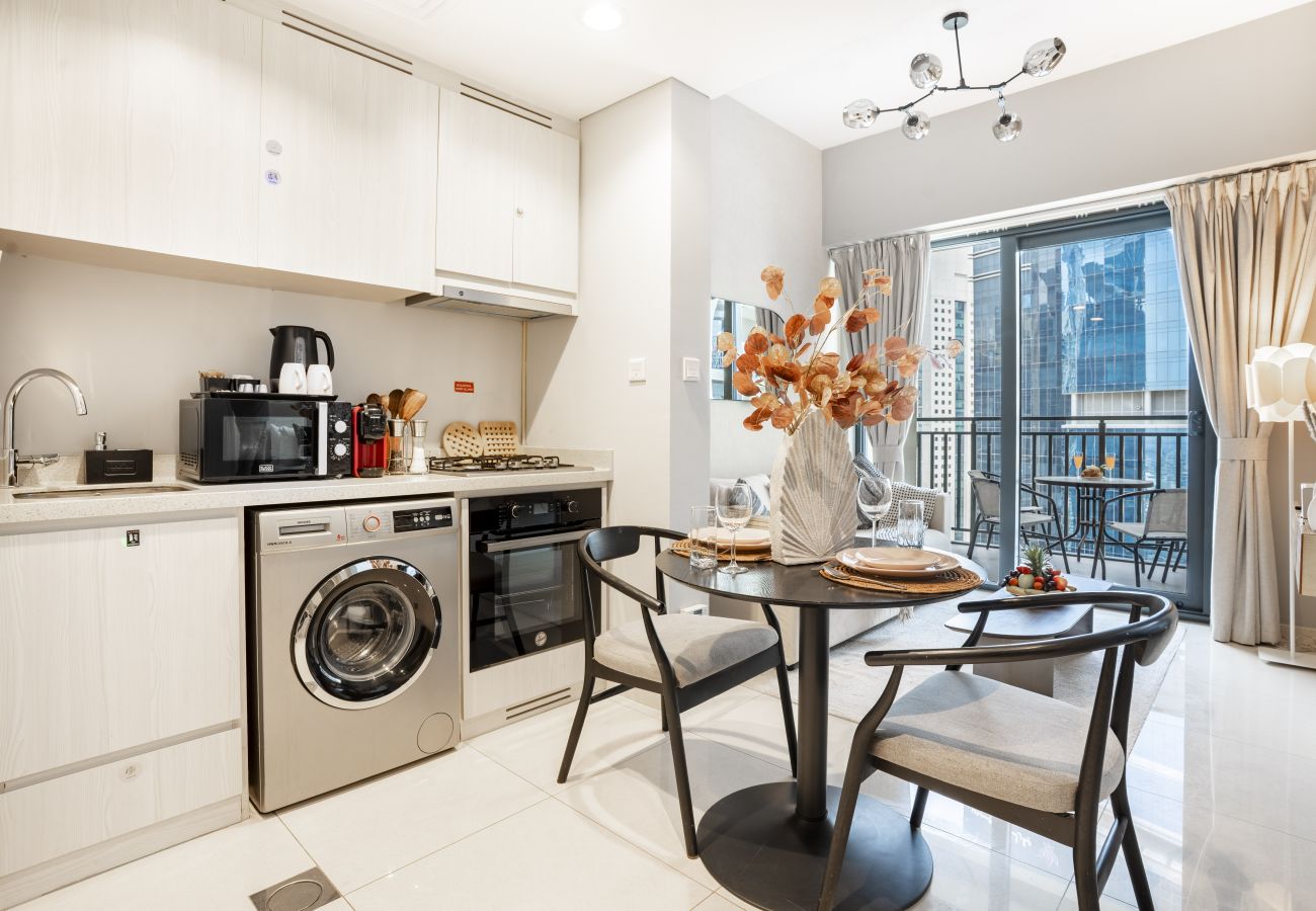 Apartment in Dubai - Spectacular 1BR Apt with Skyscrapers View