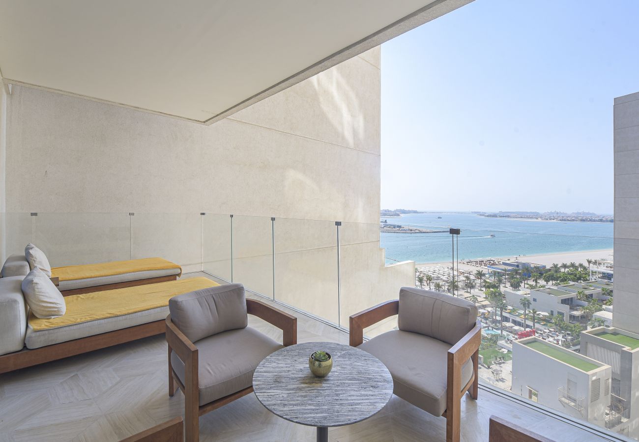 Apartment in Dubai - Glamorous 2BR Apt at FIVE with Seaview