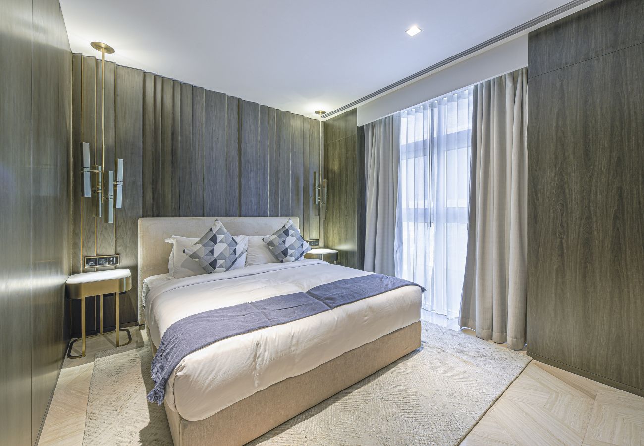 Apartment in Dubai - Glamorous 2BR Apt at FIVE with Seaview
