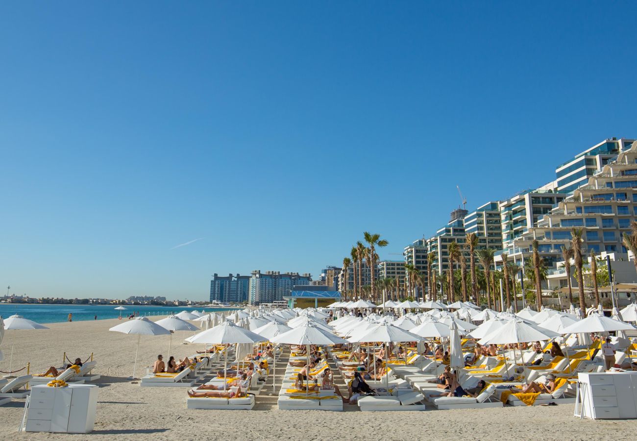 Apartment in Dubai - Glamorous 2BR Apt at FIVE with Seaview