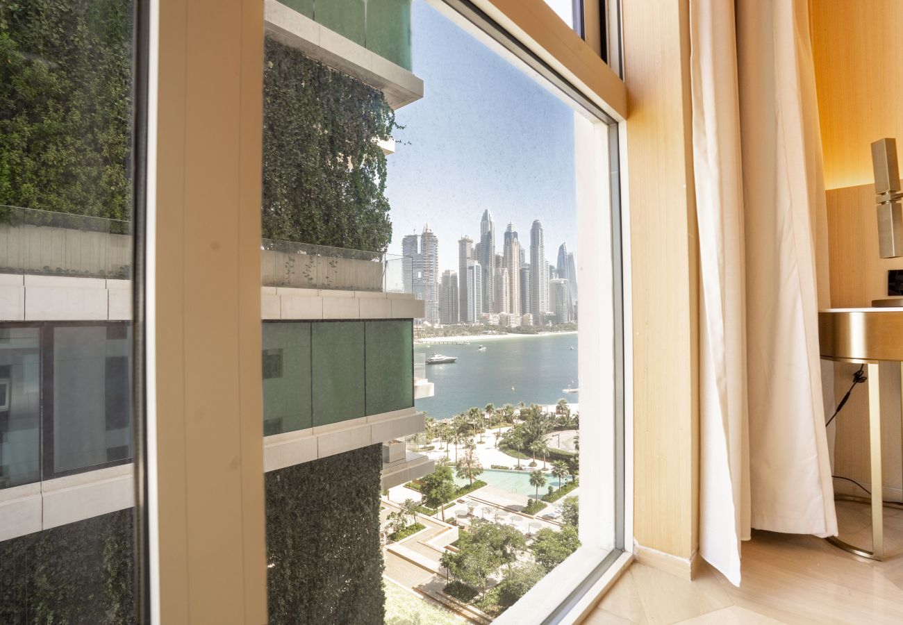 Apartment in Dubai - Glamorous 2BR Apt at FIVE with Seaview
