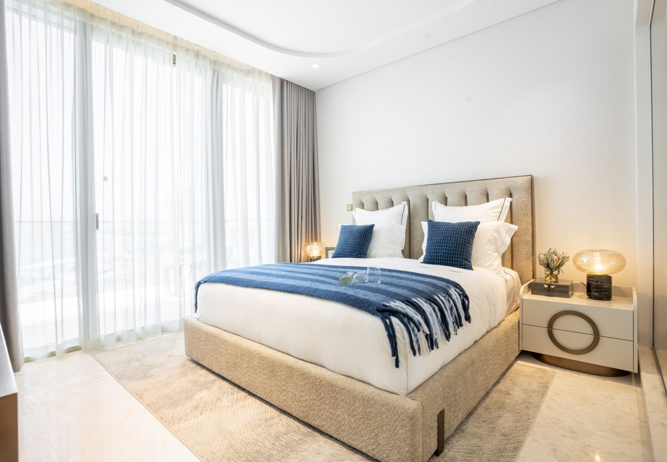 Apartment in Dubai - Breathtaking 2BR Apt w/ Sea view