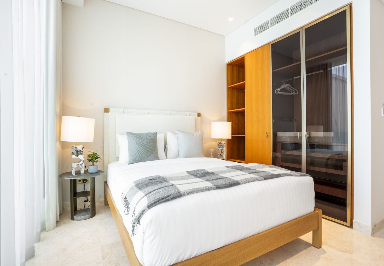 Apartment in Dubai - Breathtaking 2BR Apt w/ Sea view
