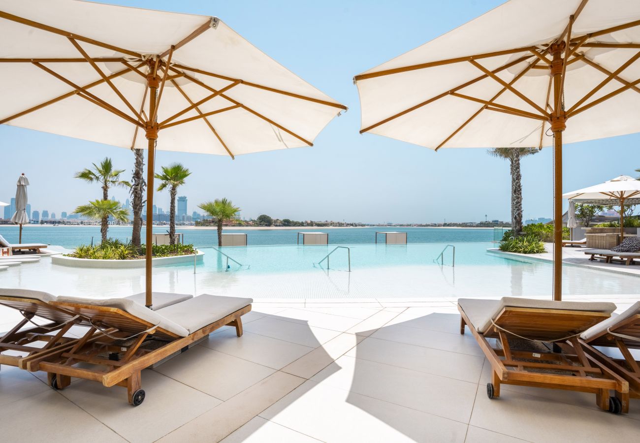Apartment in Dubai - Breathtaking 2BR Apt w/ Sea view
