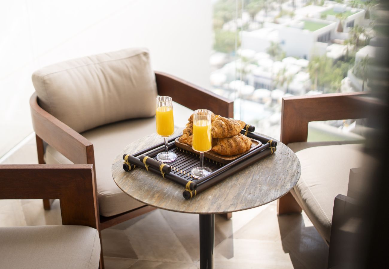 Apartment in Dubai - Tremendous 2BR Apt w/sea view at FIVE Palm