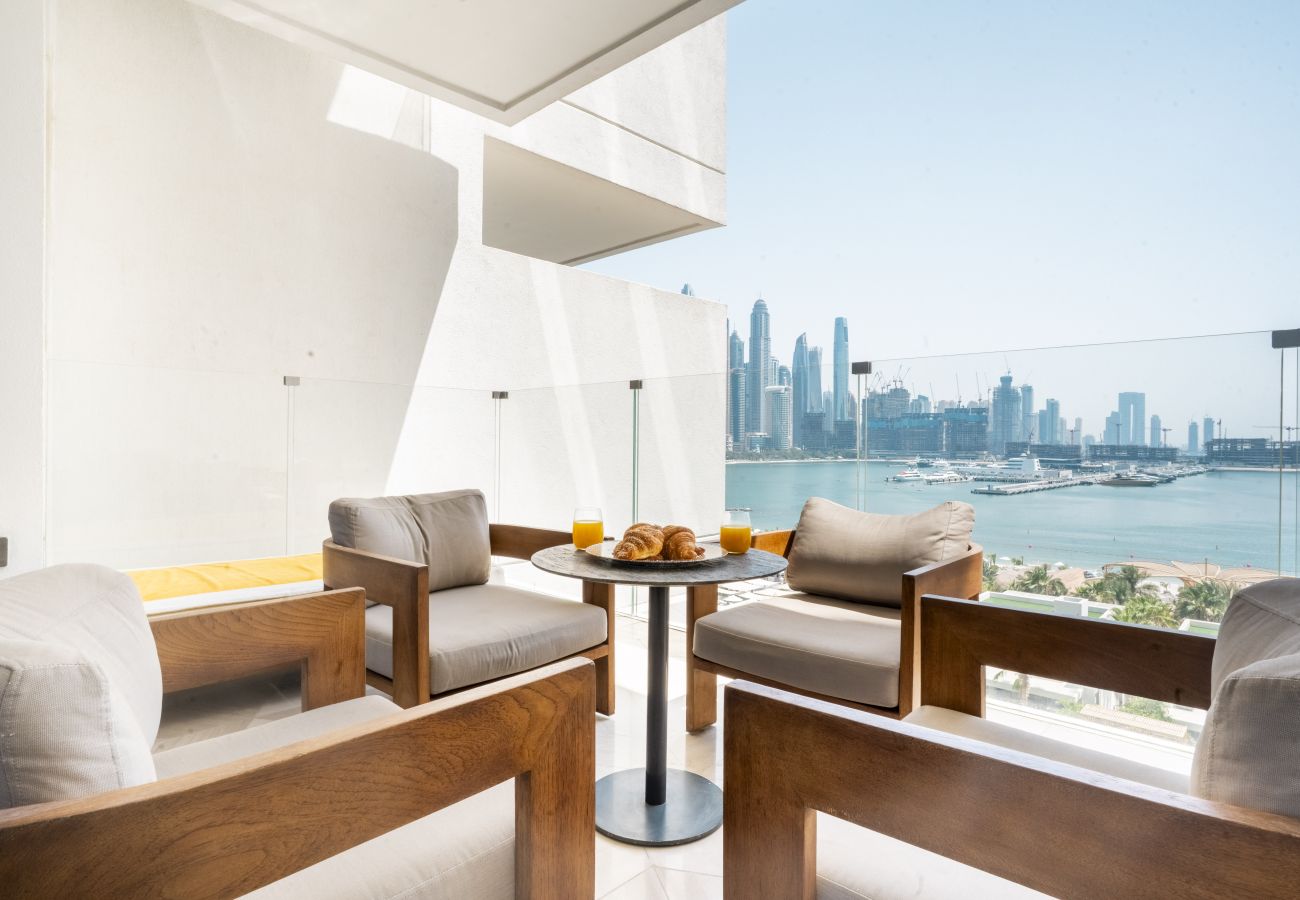 Apartment in Dubai - Impressive 2BR Apt w/sea view at FIVE Palm