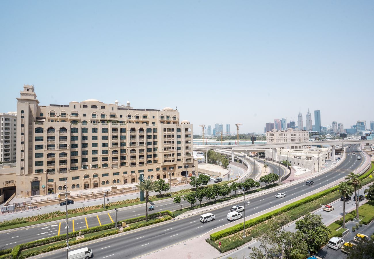 Apartment in Dubai - Impressive 2BR Apt w/sea view at FIVE Palm
