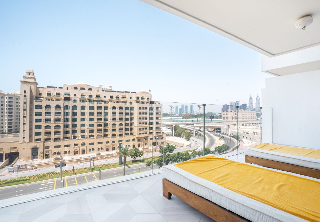 Apartment in Dubai - Impressive 2BR Apt w/sea view at FIVE Palm