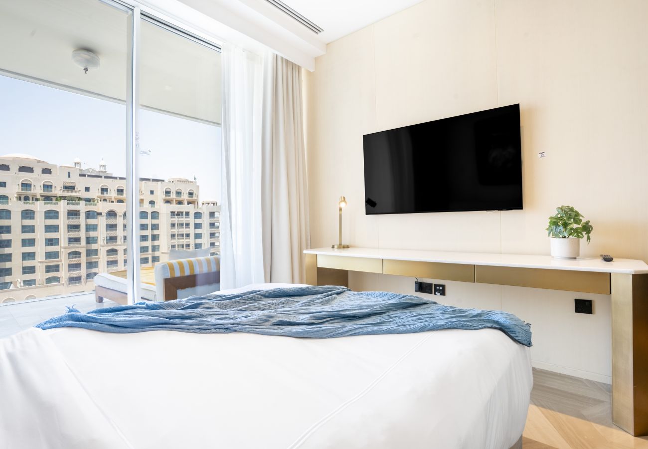 Apartment in Dubai - Impressive 2BR Apt w/sea view at FIVE Palm