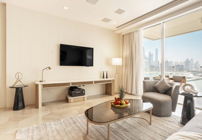 Apartment in Dubai - Opulent 2BR w/sea view at FIVE Palm