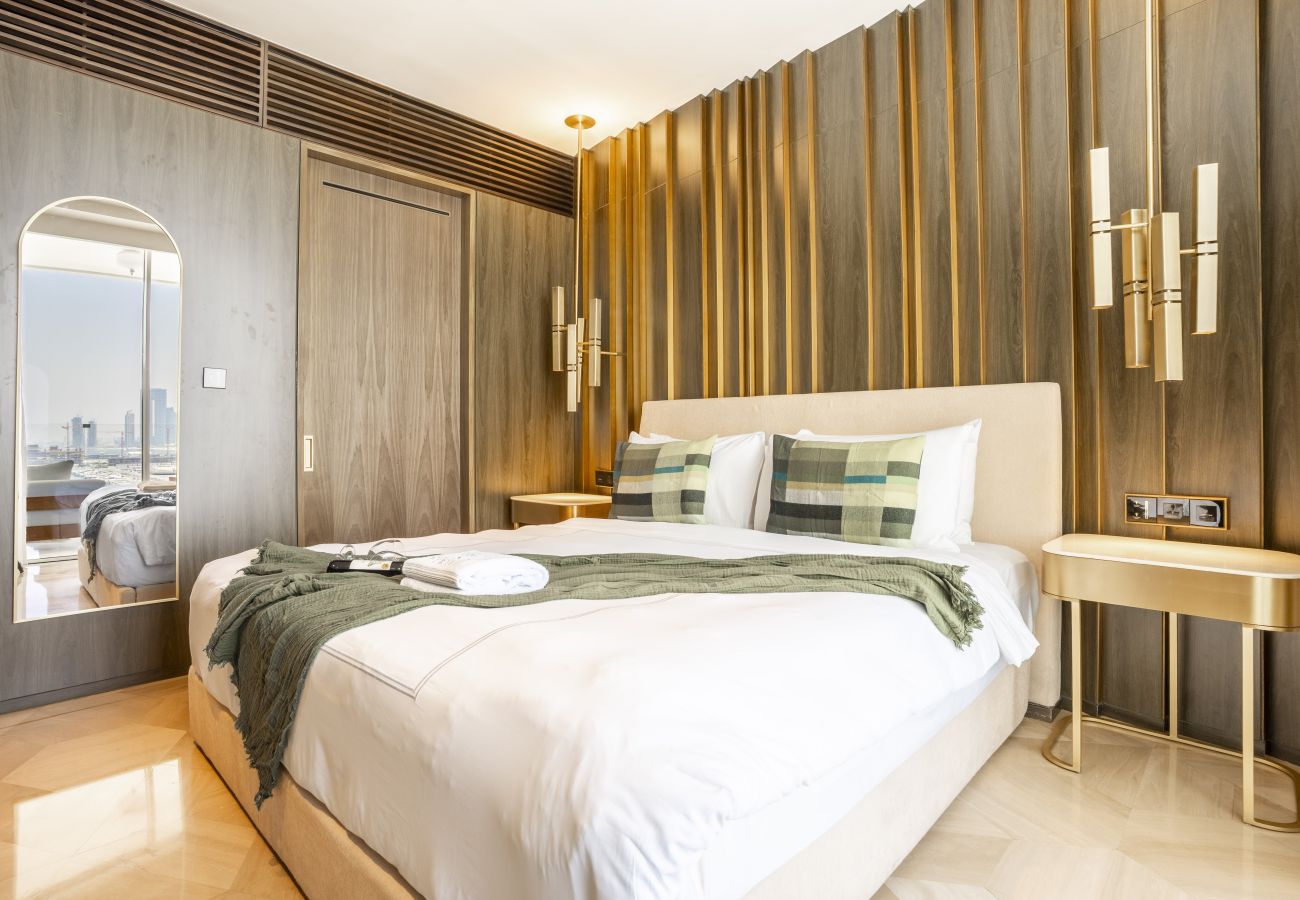 Apartment in Dubai - Opulent 2BR w/sea view at FIVE Palm
