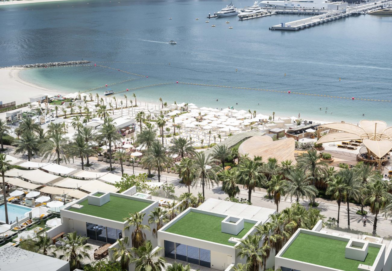 Apartment in Dubai - Opulent 2BR w/sea view at FIVE Palm